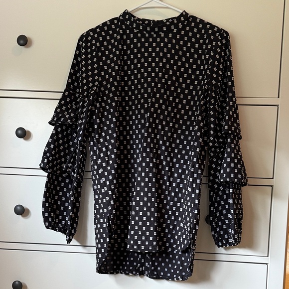 Black and White Patterned Blouse - Picture 1 of 4